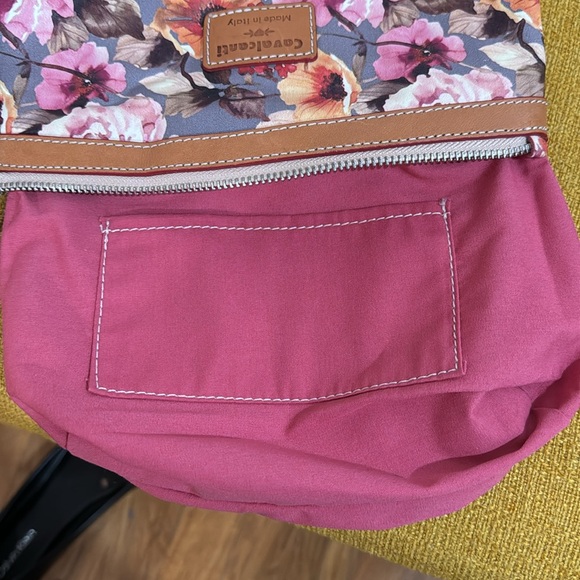 NWOT Cavalcanti wrislet bag made in Italy with floral design and leather accents - Picture 6 of 12